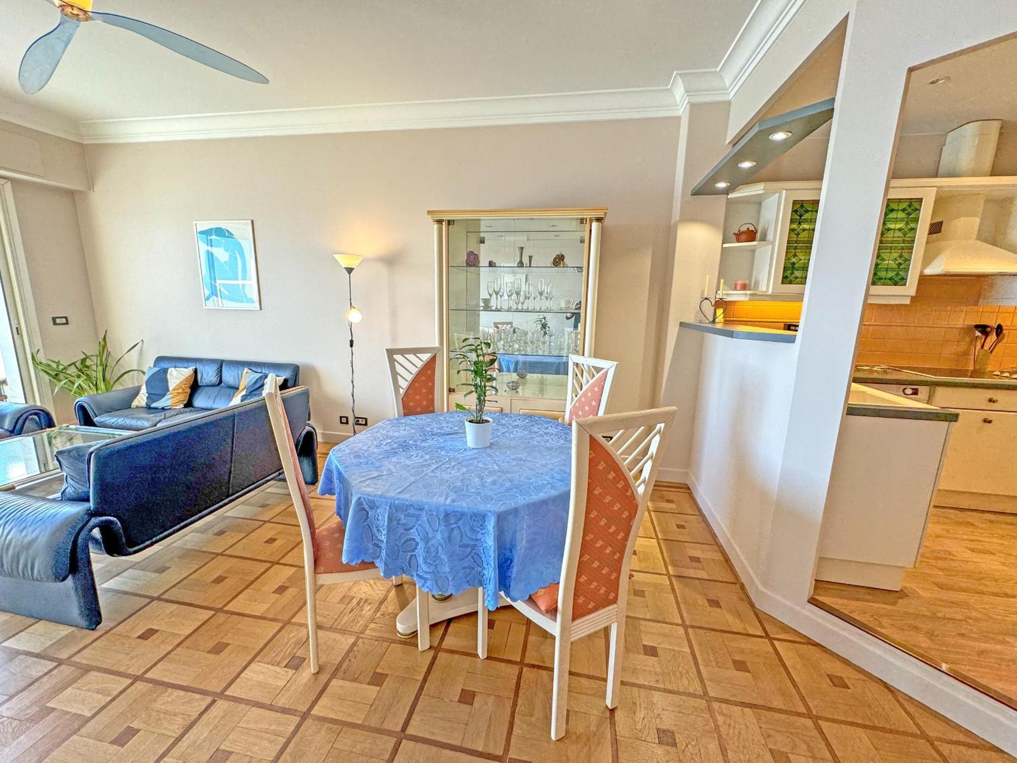 Cosy Sea Front France Appartamento Nizza